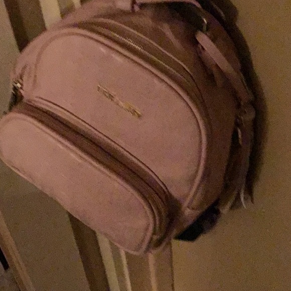 Designer Steve Madden Medium Backpack Purse / Pink / Roségold Color / Imprint - Picture 7 of 10
